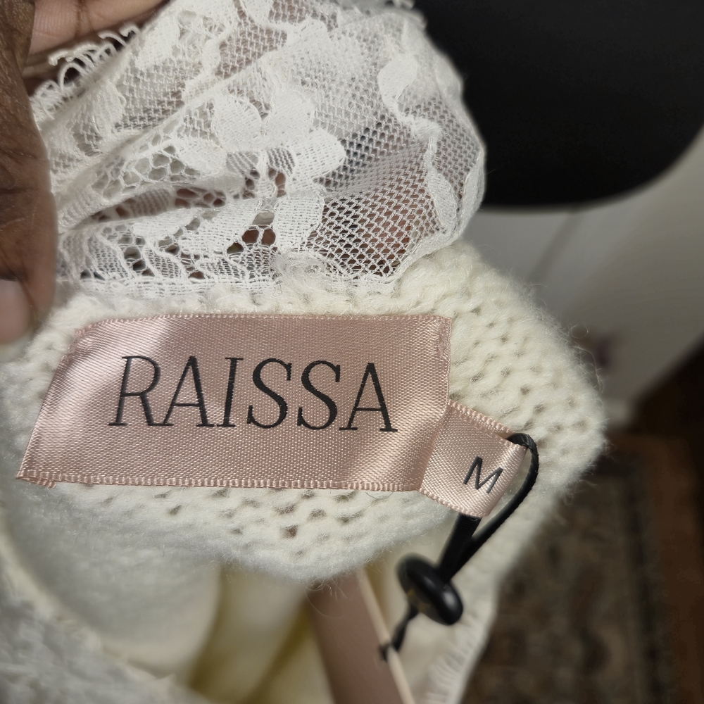 Raissa Ivory White Lace Yoke Knit Cropped Sweater Cottagecore Coquette Size M - Picture 8 of 9